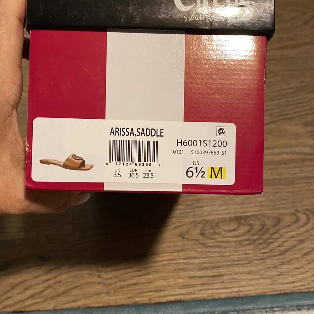 Brand new arissa slide sandal - Picture 3 of 3